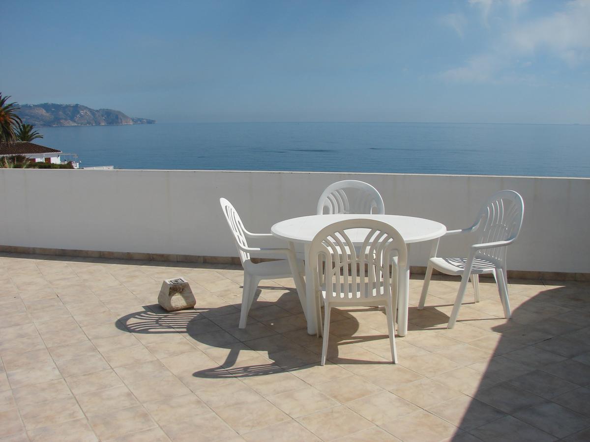 Carabeo 70 Menyber Apartman Nerja Kültér fotó